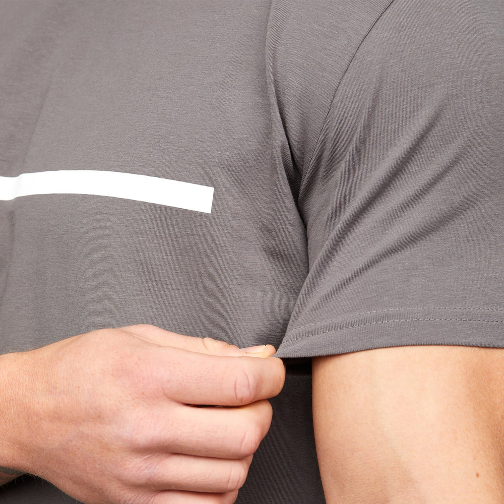 printed-tape-tee-fossil-grey (5)